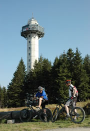 http://www.biken-willingen.de/uploads/pics/HF_Hochheideturm-Pause_01.jpg