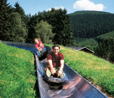 http://www.freizeitwelt-willingen.de/typo3temp/pics/d684e70379.jpg